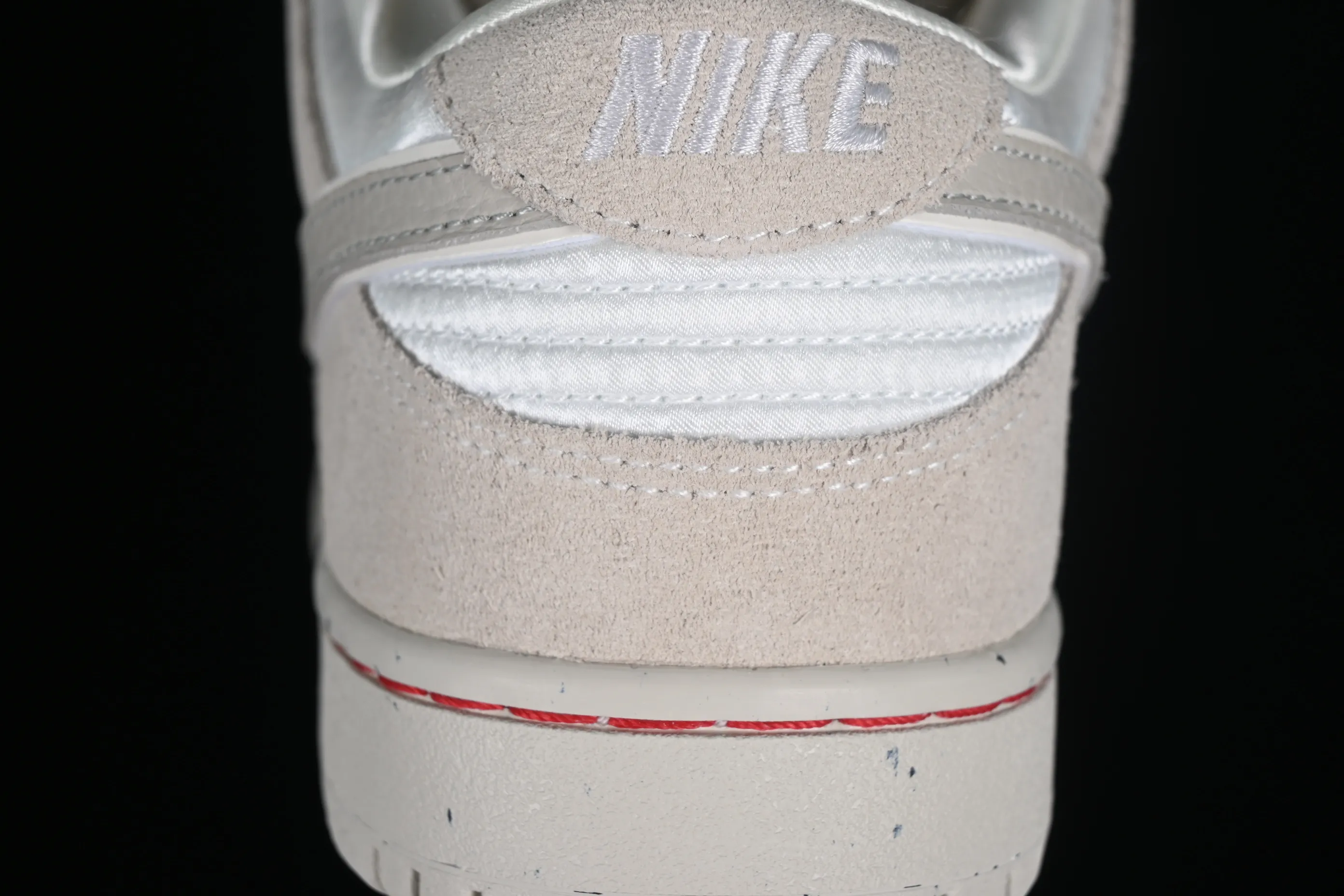 All Categories Nk SB Dunk Series Nk SB Dunk Low Low-top sneakers Z version Nk SB Dunk Low 2024 Valentine's Day theme SB low-top casual sneakers FZ5654-100